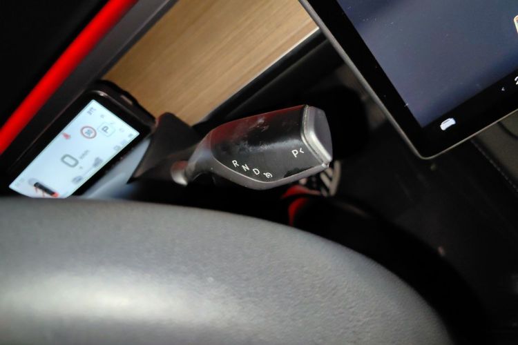 Tesla Model Y 2023 #14 Tesla Model Y 2023 car image #14