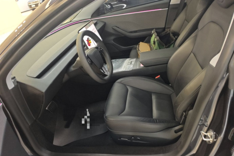 Tesla Model 3 2024 car image #19