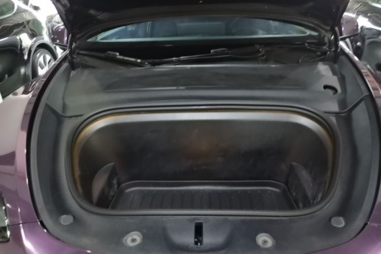 Tesla Model Y 2024 #20 Tesla Model Y 2024 car image #20