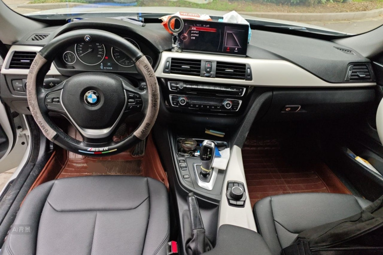 BMW 3 Series GT 2017 car image #11
