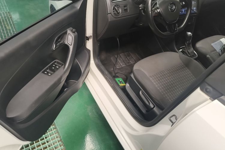 Volkswagen Polo 2018 #16 Volkswagen Polo 2018 car image #16
