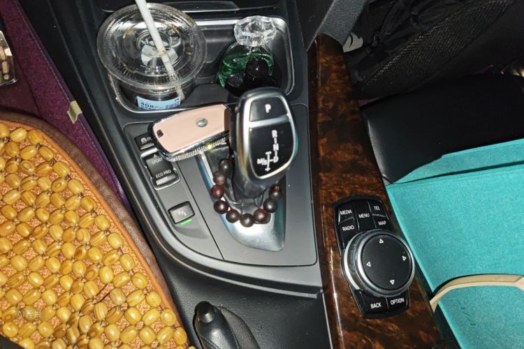BMW 3 Series 2015 #16 BMW 3 Series 2015 car image #16