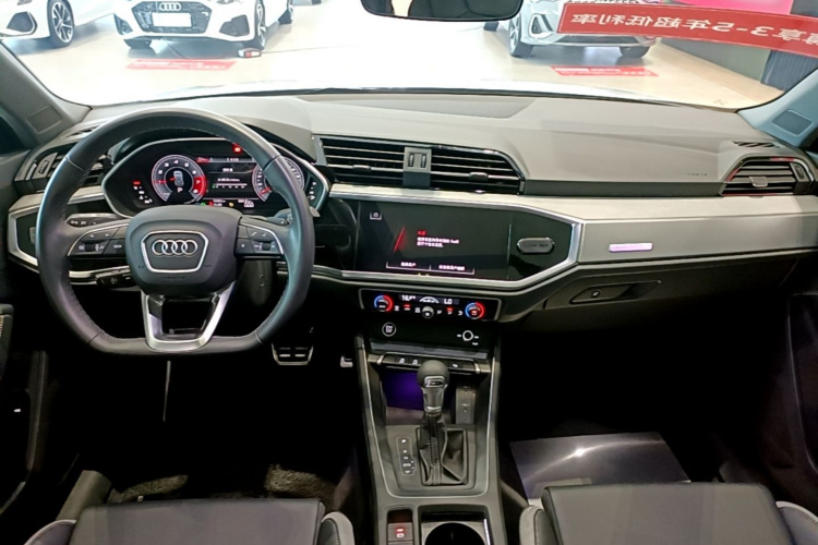 Audi Q3 2024 #10 Audi Q3 2024 car image #10
