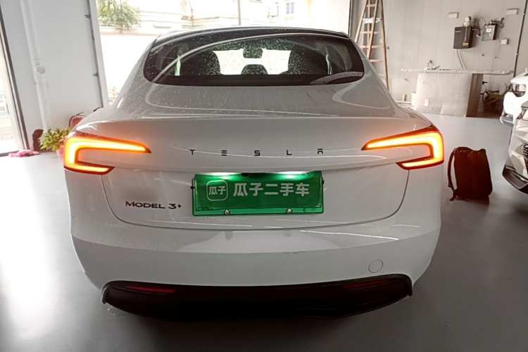 Tesla Model 3 2026 car image #6