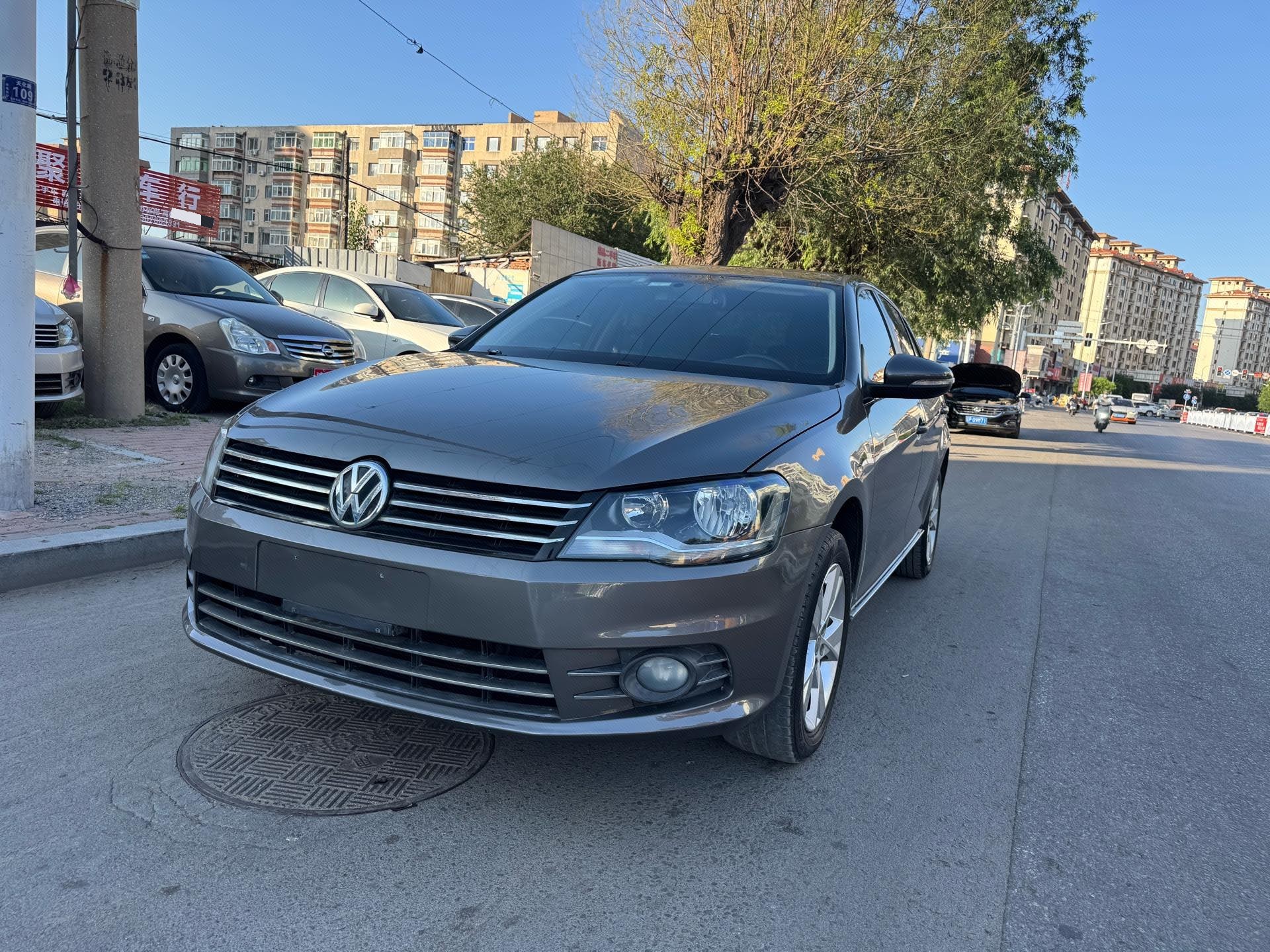 Volkswagen Bora 2014 car image 