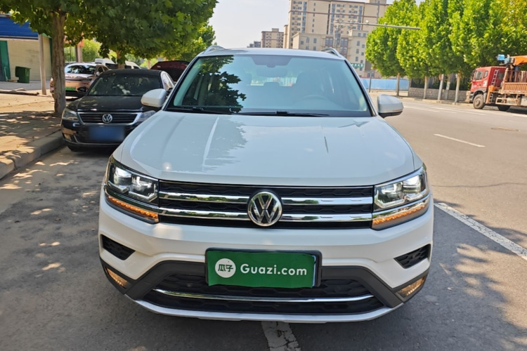 Volkswagen Tharu 2020 car image #3