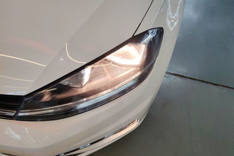 Volkswagen Golf 2020 изображение автомобиля #26