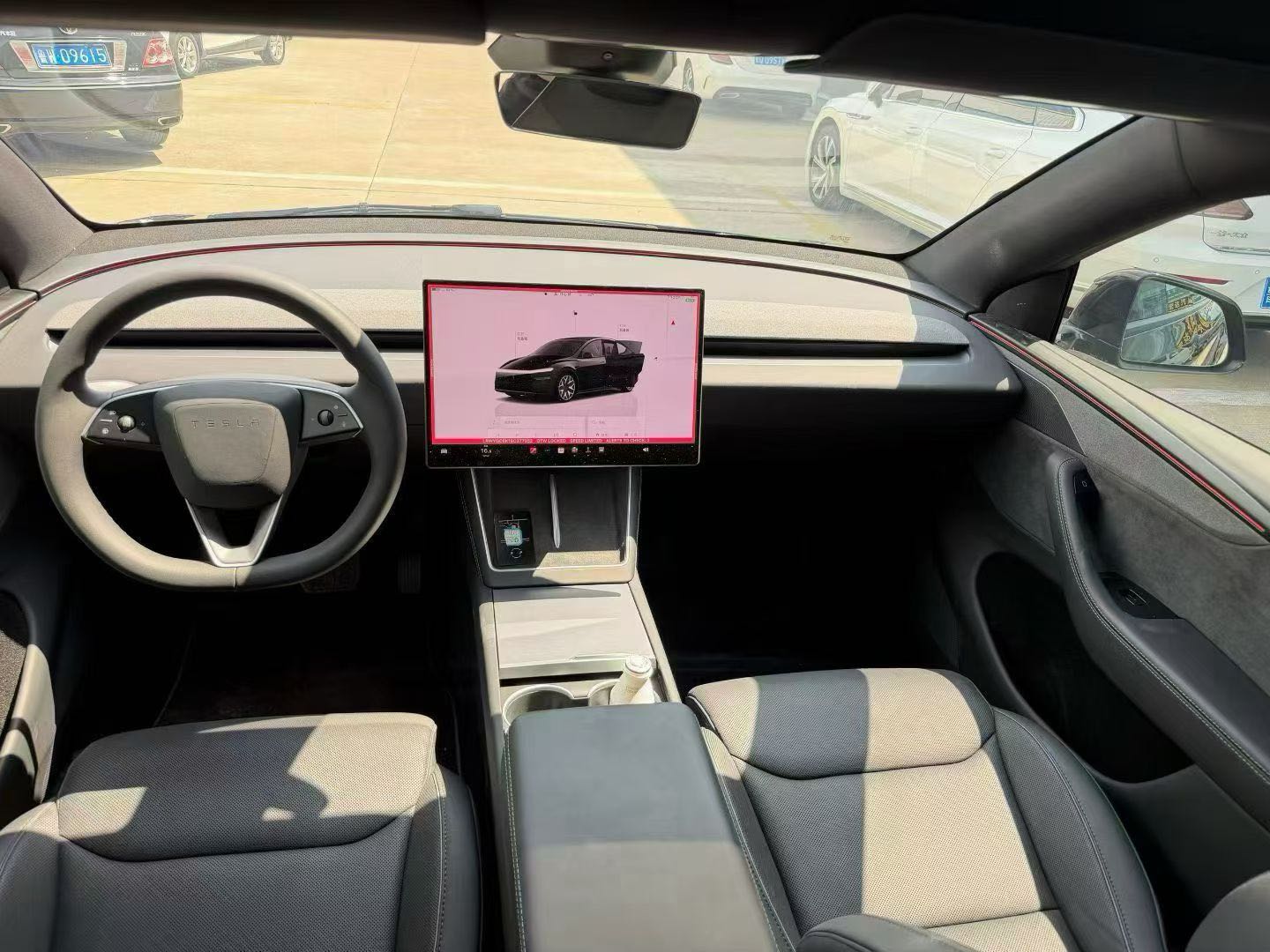 Tesla Model Y L 2025 #8 Tesla Model Y L 2025 car image #8