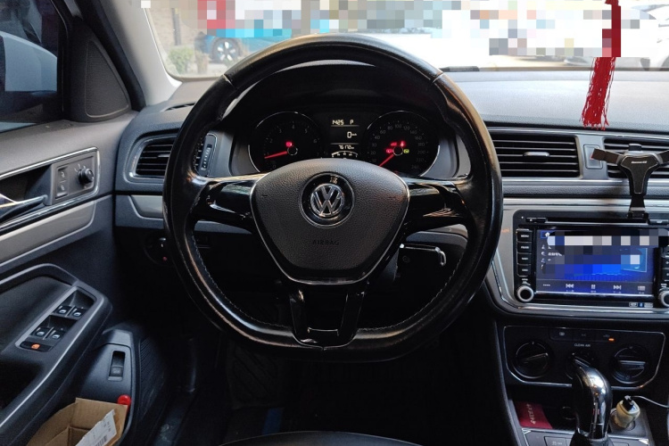 Volkswagen Lavida 2015 car image #11