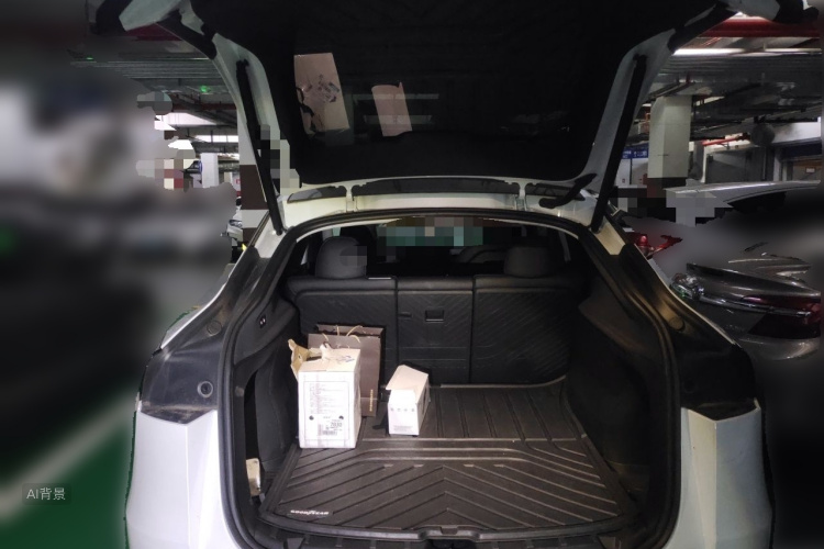 Tesla Model Y 2025 car image #21