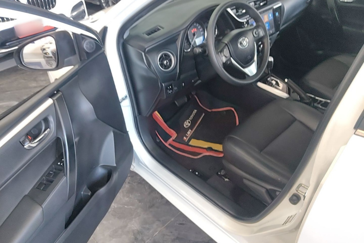 Toyota Corolla 2019 car image #16