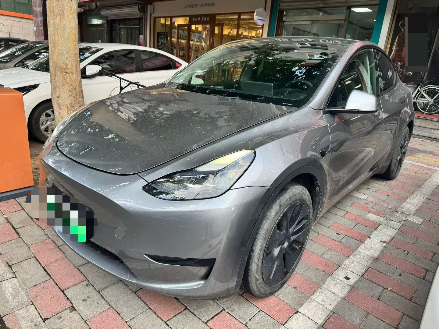 Tesla Model Y 2024 car image 