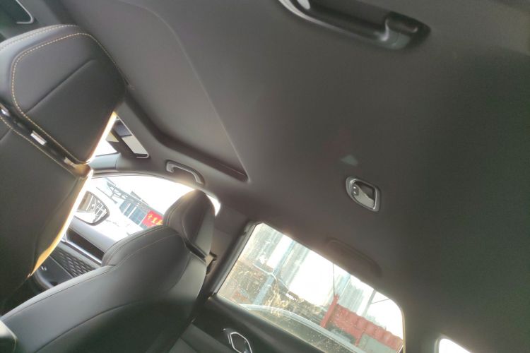 GEELY Coolray 2025 car image #20