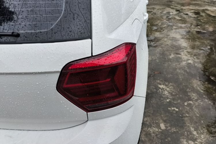 Volkswagen Polo 2020 car image #8