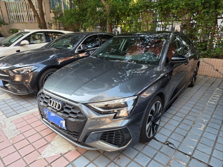 2023 2023 immagine di auto