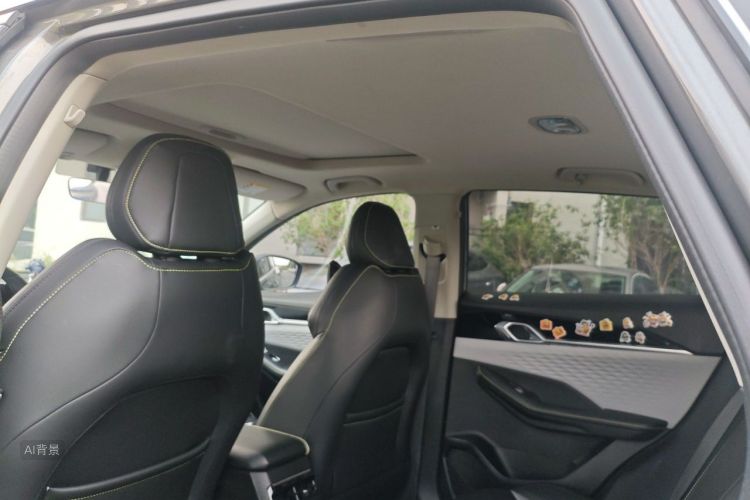 GEELY Coolray 2023 car image #20