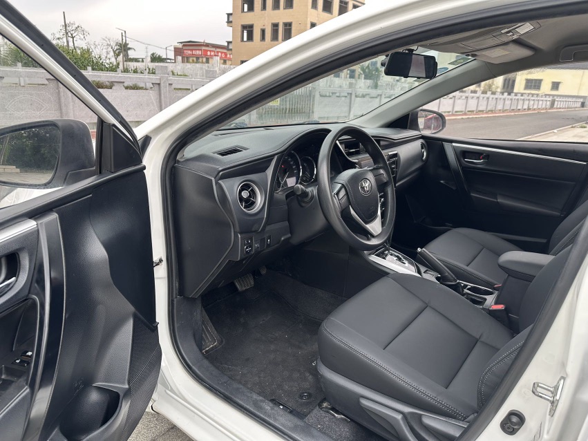 Toyota Corolla 2018 #4 Toyota Corolla 2018 car image #4