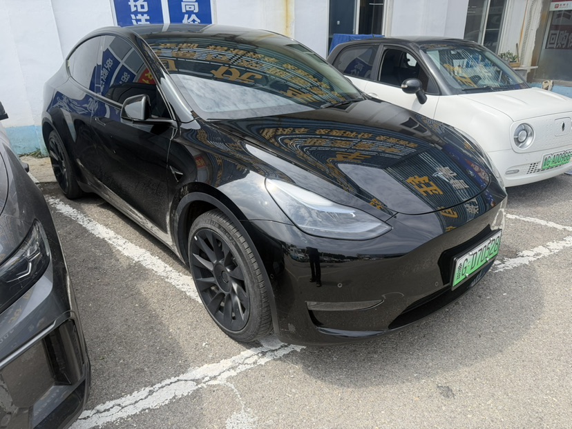 Tesla Model Y 2022 #3 Tesla Model Y 2022 car image #3