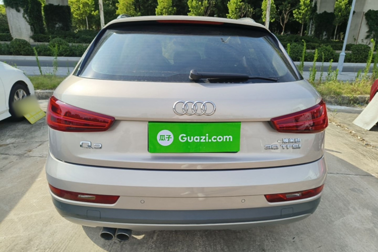 Audi Q3 2019 car image #6
