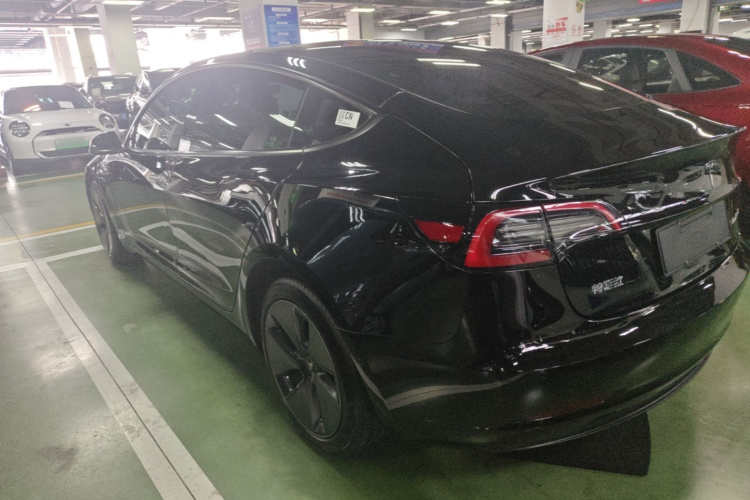 Tesla Model 3 2023 car image #5