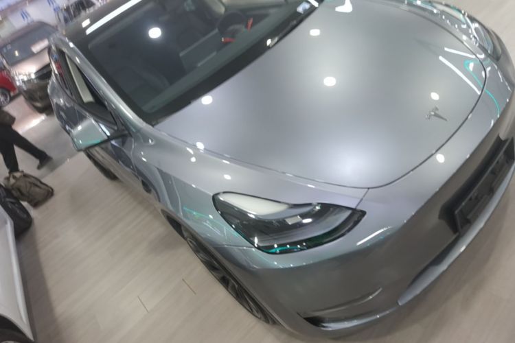 Tesla Model Y 2024 #4 Tesla Model Y 2024 car image #4