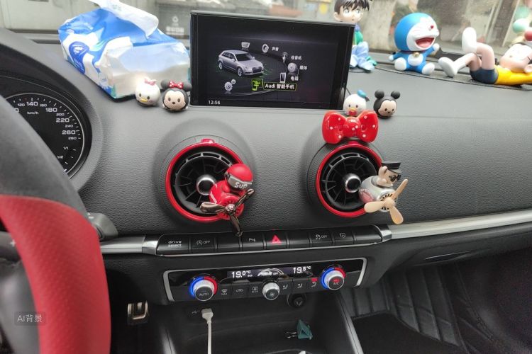 Audi A3 2019 car image #15