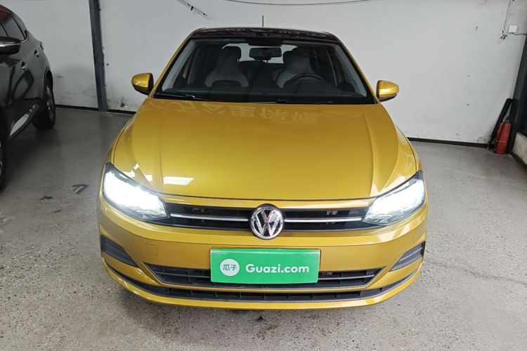 Volkswagen Polo 2019 car image #3