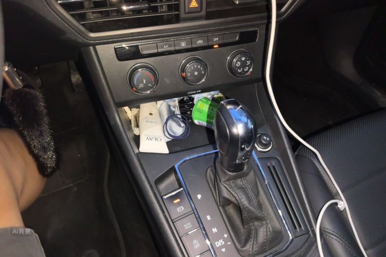 Volkswagen Lavida 2019 car image #16
