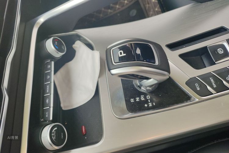 GEELY Coolray 2020 immagine di auto #16