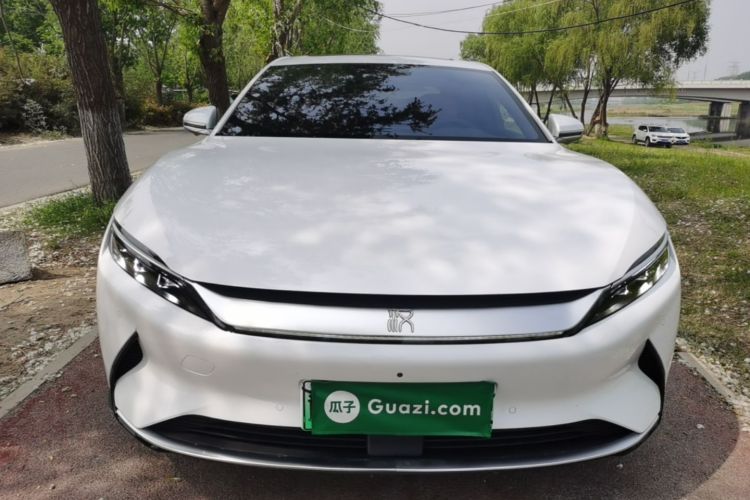 BYD Han 2022 صورة سيارة #3