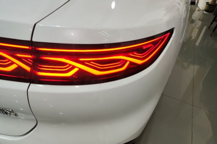 BYD Han 2022 #8 BYD Han 2022 car image #8