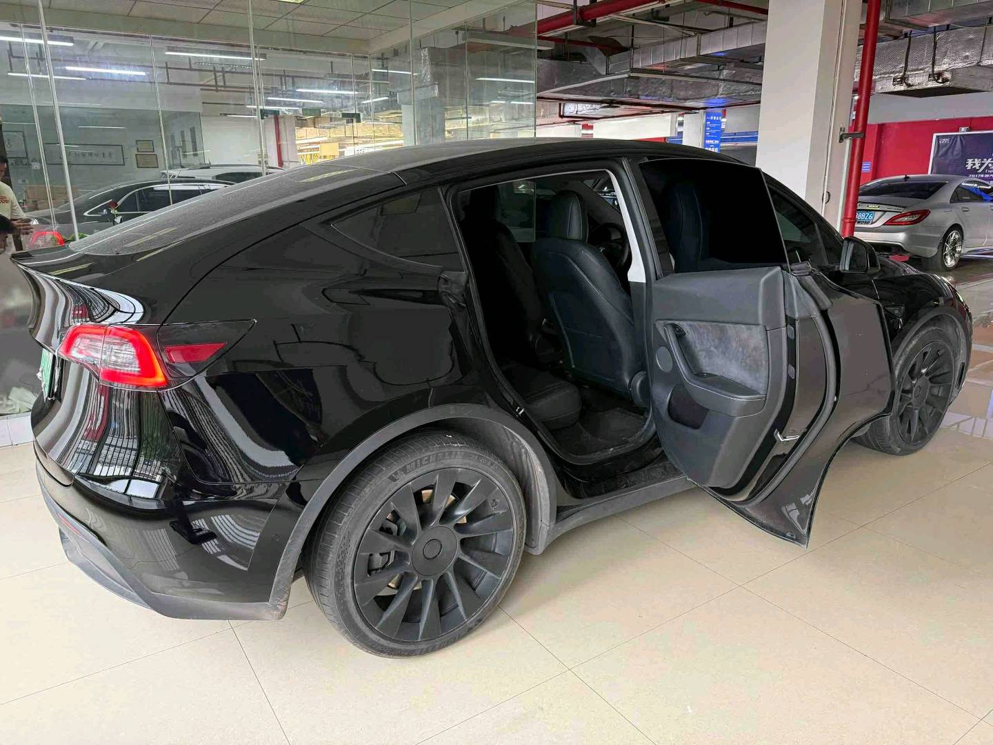 2021 car image #6