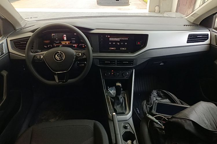 Volkswagen Polo 2023 car image #11