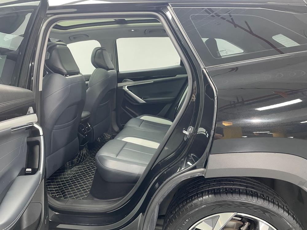 GEELY Boyue L 2024 car image #18
