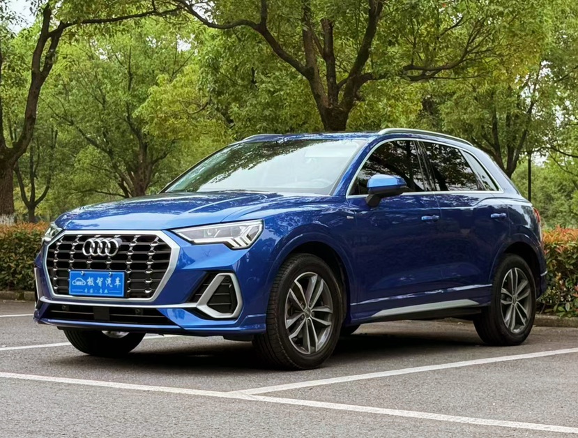 Audi Q3 2024 Audi Q3 2024 car image