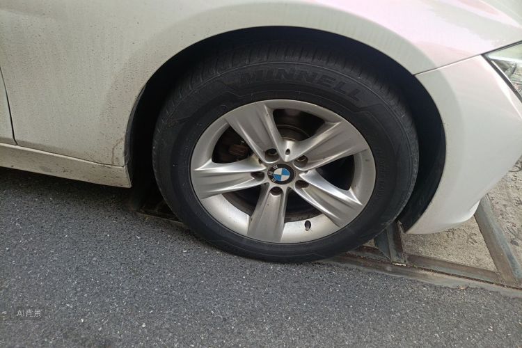 BMW 3 Series 2015 car image #9