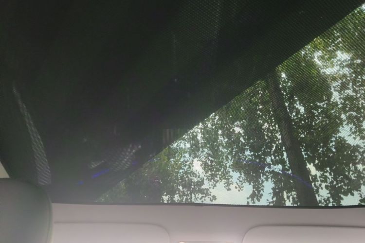 Tesla Model Y 2024 car image #18
