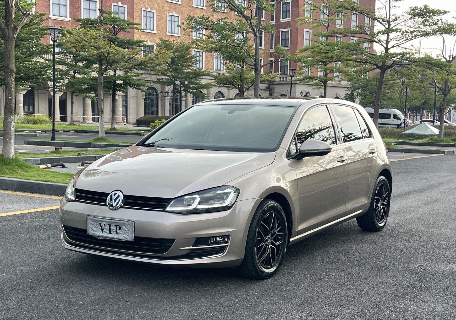 Volkswagen Golf 2016 Volkswagen Golf 2016 car image