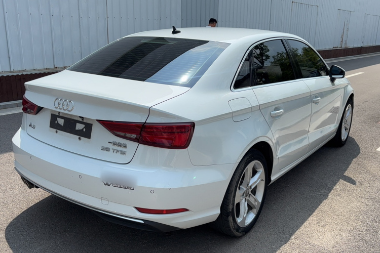 Audi A3 2019 car image #5