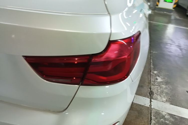 BMW 3 Series GT 2017 car image #8