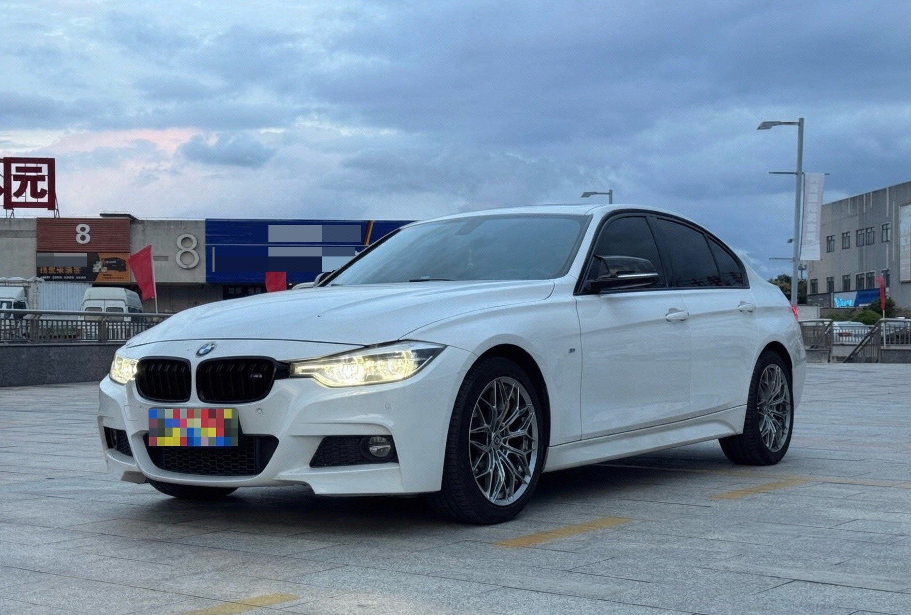 BMW 3 Series 2017 BMW 3 Series 2017 car image