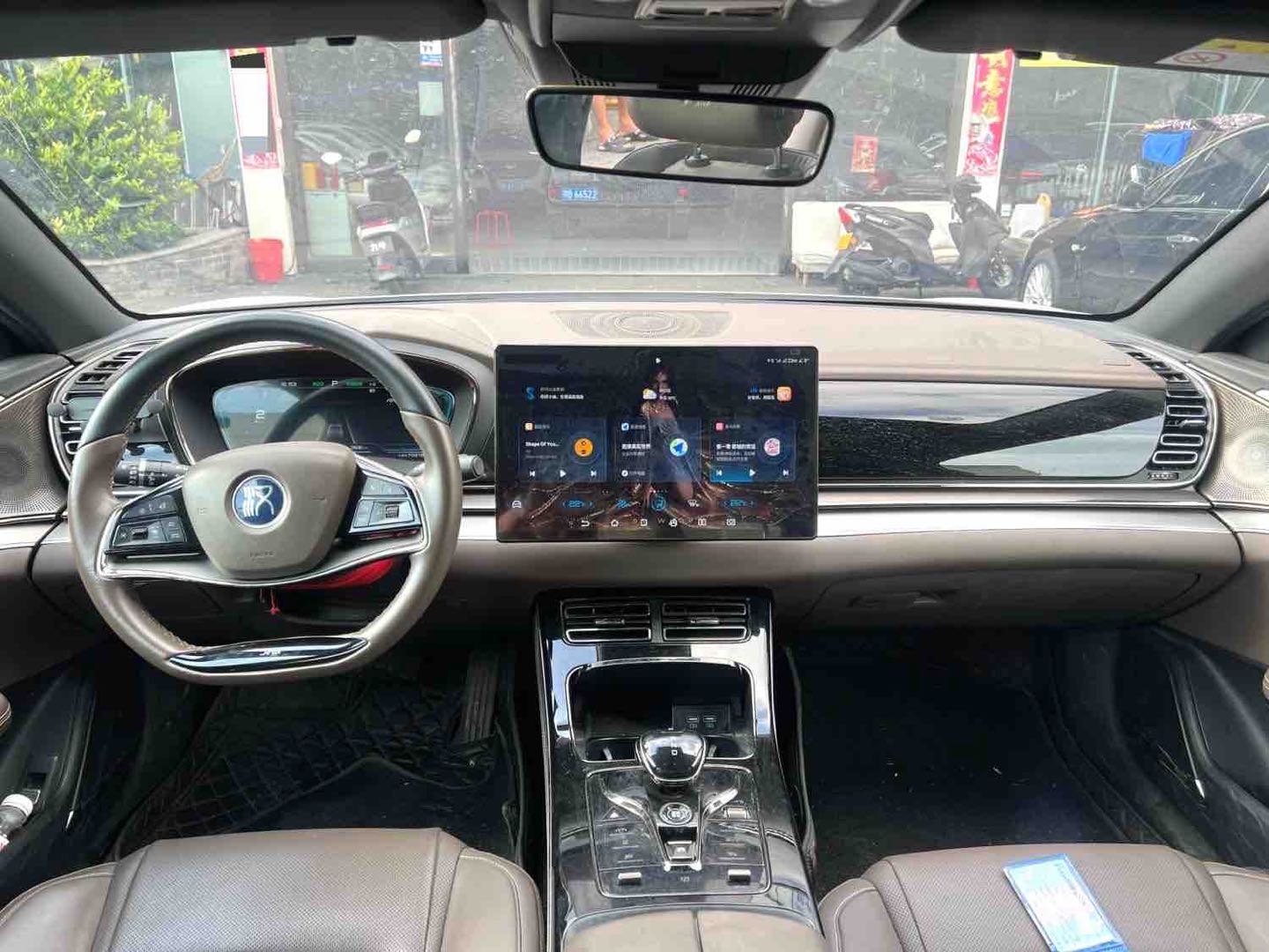 BYD Han 2021 car image #6
