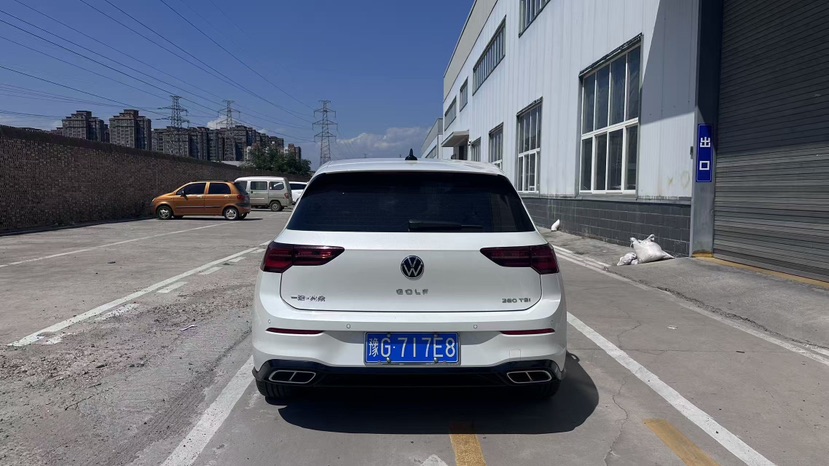 Volkswagen Golf 2023 imagen de coche #5