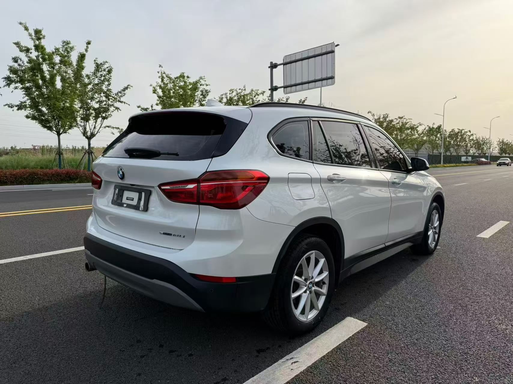 BMW X1 2019 #4 BMW X1 2019 car image #4