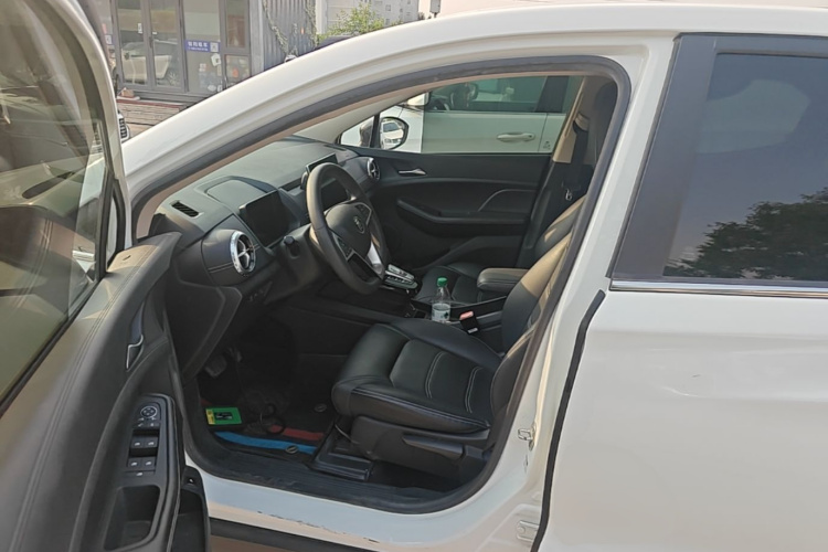 BYD Yuan New Energy 2019 #15 BYD Yuan New Energy 2019 изображение автомобиля #15