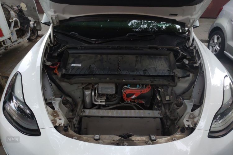 Tesla Model Y 2021 car image #22