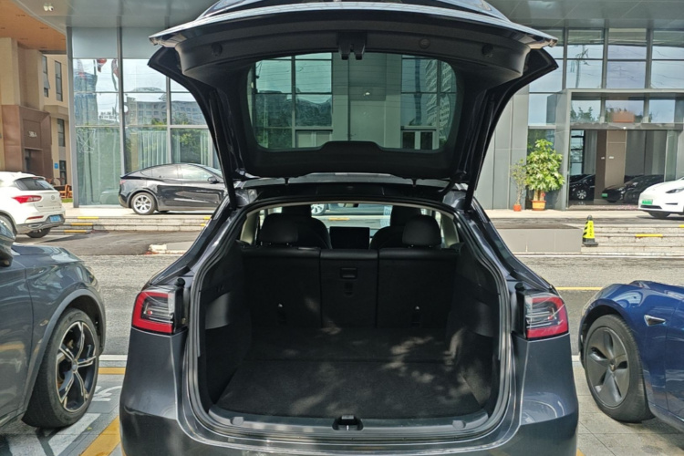 Tesla Model Y 2022 #21 Tesla Model Y 2022 immagine di auto #21
