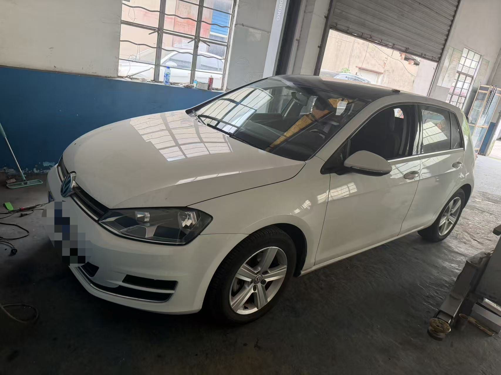 Volkswagen Golf 2015 صورة سيارة 
