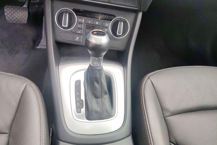 Audi Q3 2018 image de voiture #18