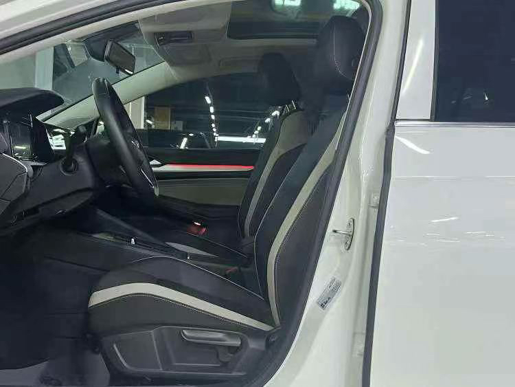 2023 car image #5